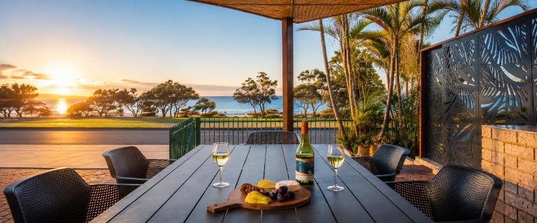 Blue Waters - Beachfront and River View - Sleeps 6 -Central Kalbarri - B&B Kalbarri