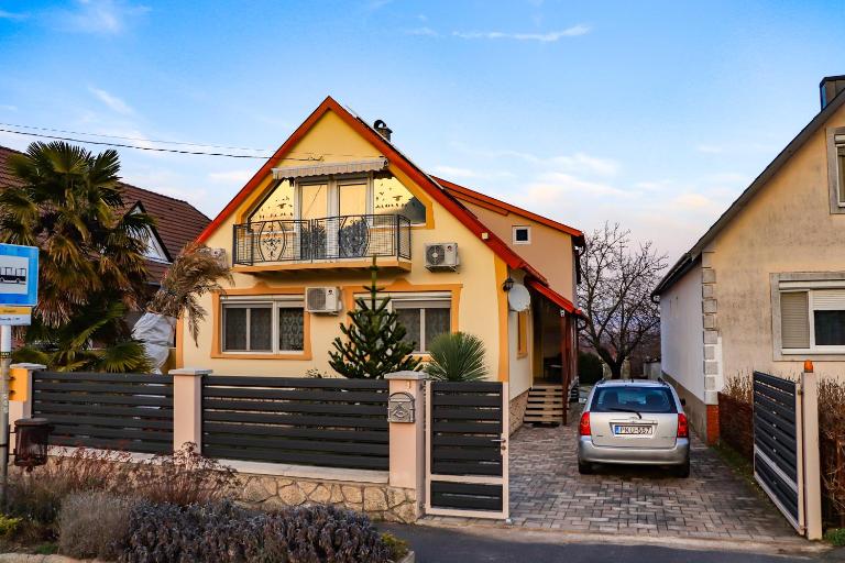 Németh Apartman - B&B Kisapáti