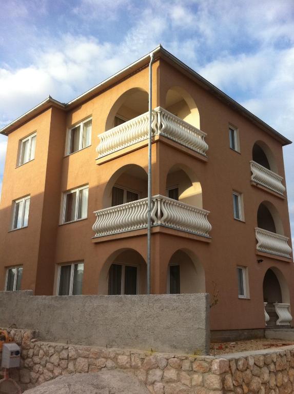Apartments Mara - Bed and Breakfast Novi Vinodolski