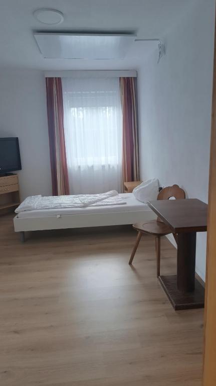 Komfort-Apartments & Gästezimmer - B&B Oberlungitz