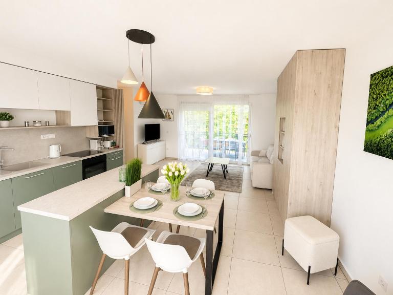 Lelle Residence Apartman Balatonlelle - B&B Balatonlelle