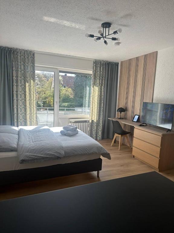 Stylish studio with balcony - Ferienwohnung Essen