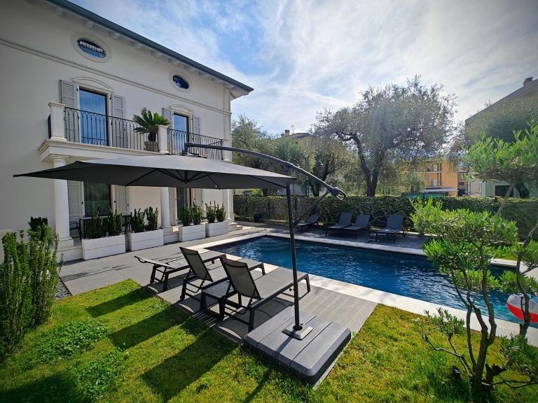 Villa Sembenini Suite with terrace - B&B Riva del Garda