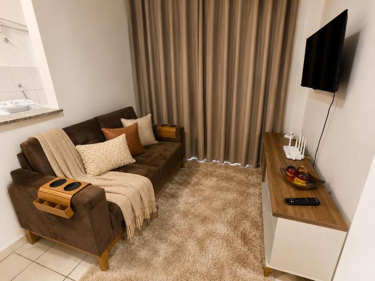 Apto completo perto do centro + ar cond. e vaga - Bed and Breakfast Ourinhos