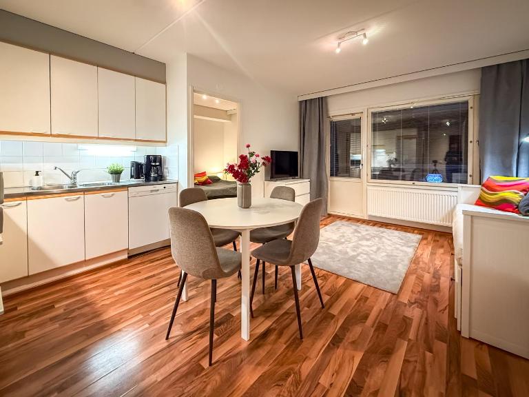 Cozy two-room apartment with sauna and balcony - Ferienwohnung Porvoo