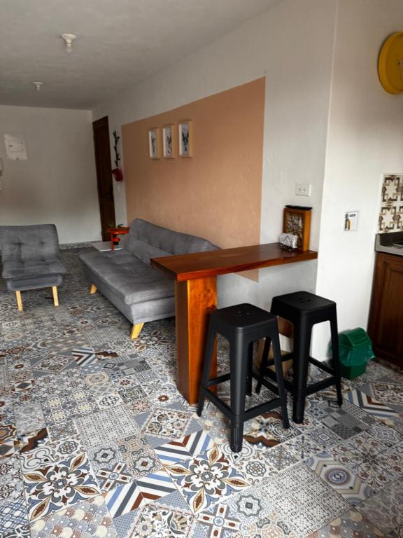 Apartamento acogedor cerca al parque con balcón - Bed and Breakfast Jardín