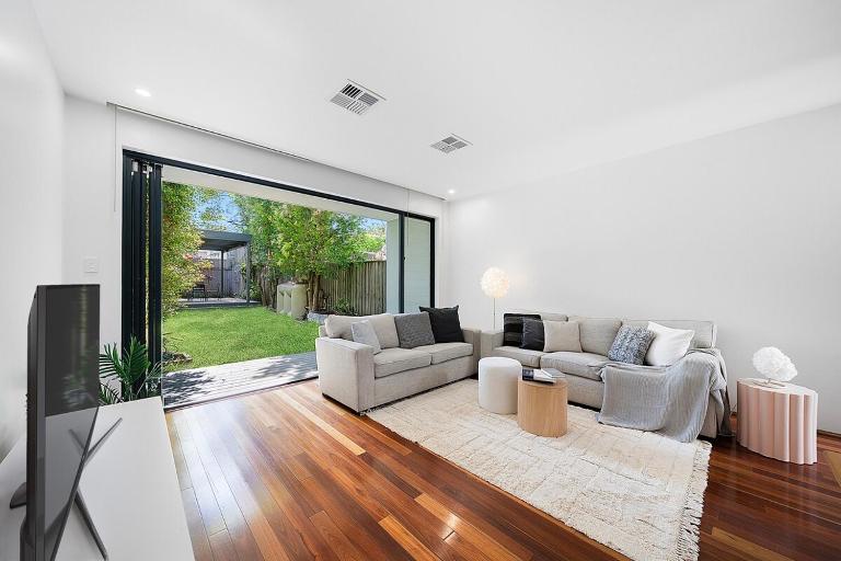 Newtown Family Stay 6 Beds Ducted Aircon - B&B Sídney