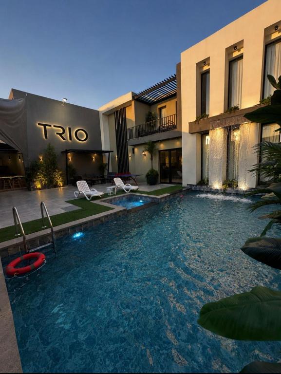 TRIO Chalet 2 - B&B Suwaymah