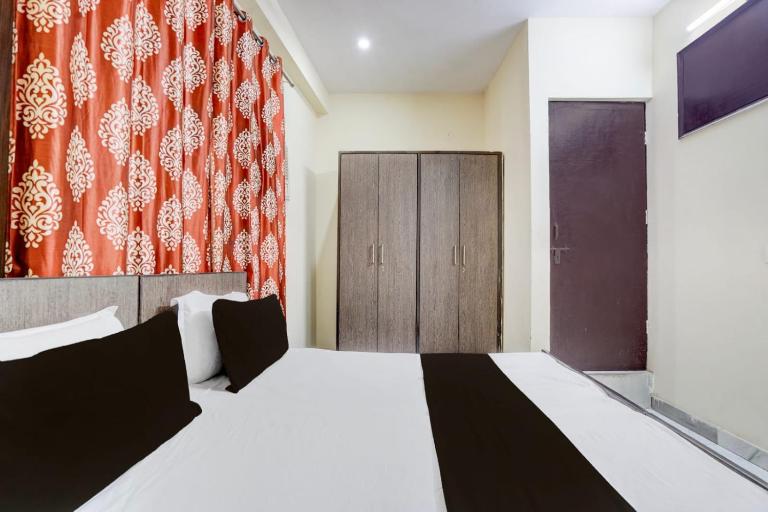 Sr Residency - B&B New Delhi