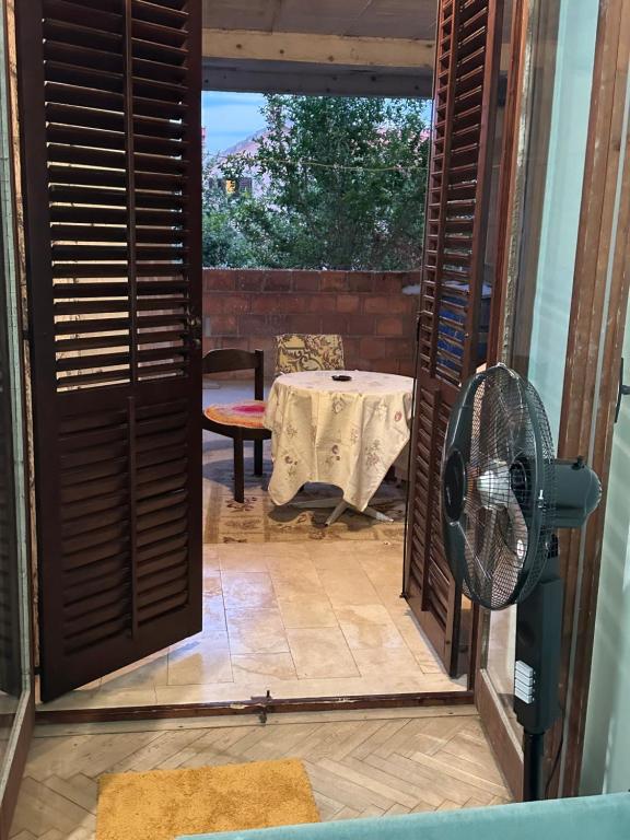 Serenity house near city center and beach - Ferienwohnung Topla