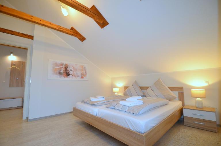 Gästehaus am Kanal - Ferien und Serviced-Appartements Rendsburg - B&B Rendsburg