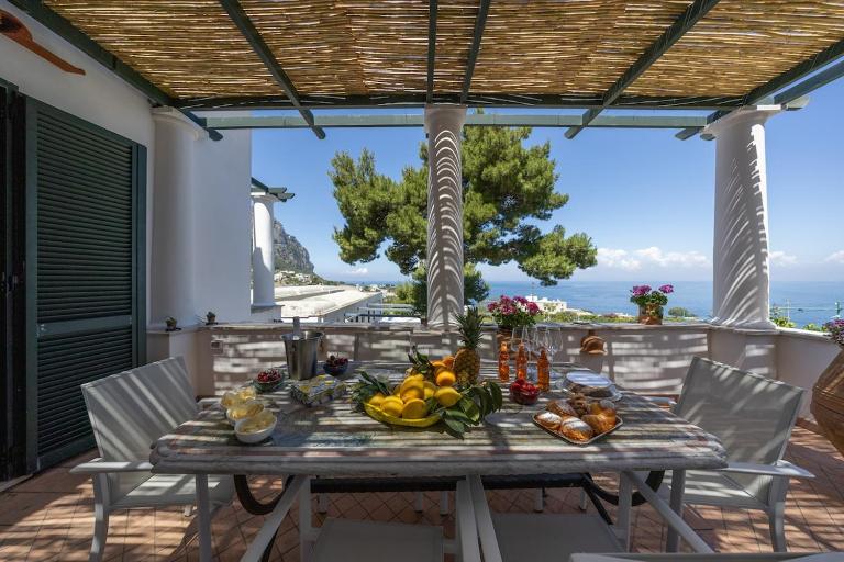 Villa Preziosa - Panoramic Sea View - B&B Capri city