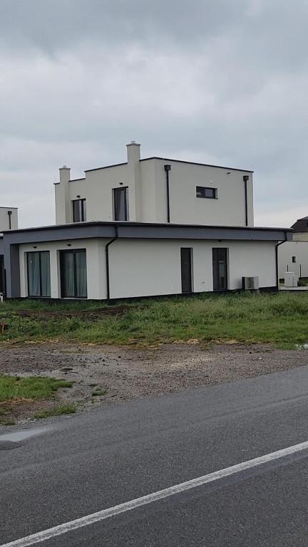 Zemira house - B&B Sokoľany