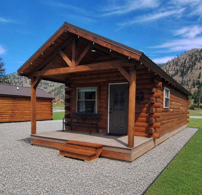 Micham's Clark Fork River Retreat River Front, Mountain View Fire Pit Cabin 5 - B&B Superior