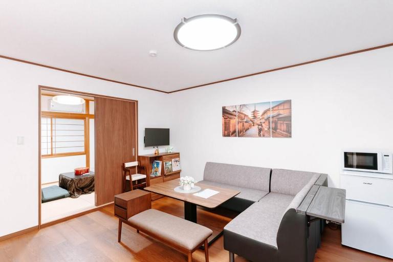 桜和小築 - B&B Osaka
