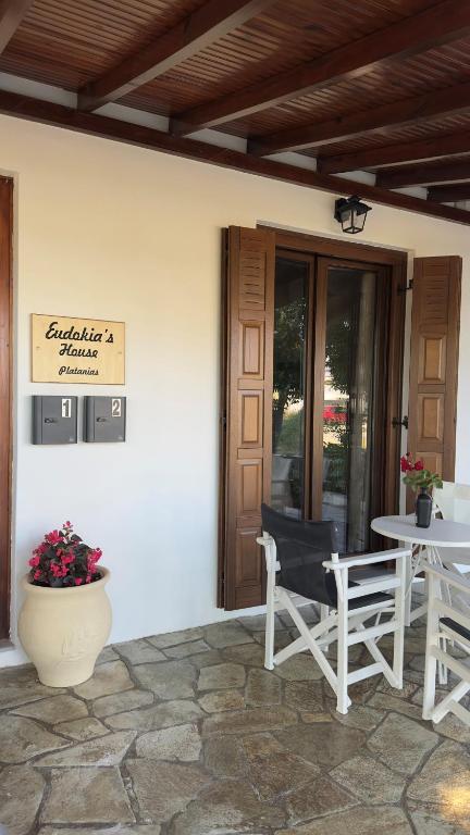 Eudokia's House Platanias - B&B Plataniás
