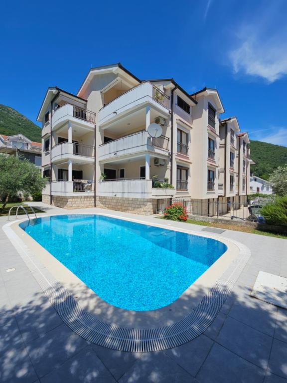 Apartman Viktorija - B&B Baošići