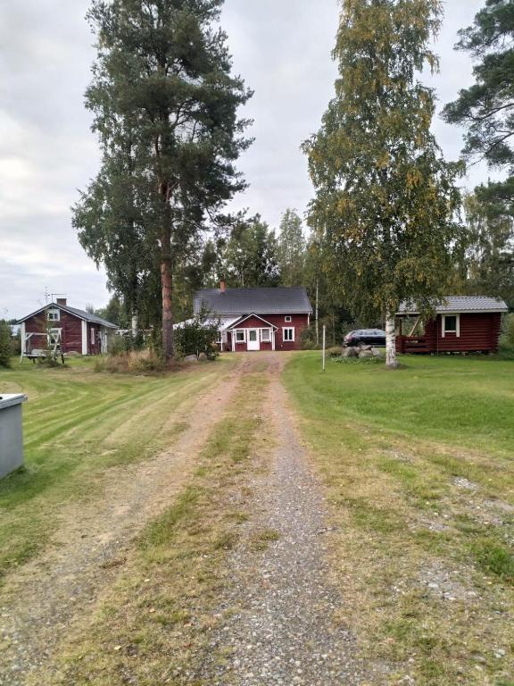 Huhtalan maalaismajoitus - B&B Kalajoki