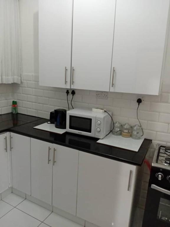 1 Bed Flat 8th and Livingstone - Chambres d'hôtes Harare