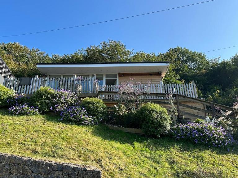 New renovated Family Holiday Chalet in Caswell - B&B Mumbles