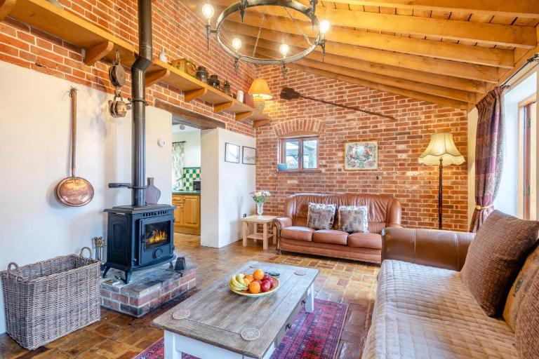 6 Bed in Wangford oc-e31107 - Ferienwohnung Wangford