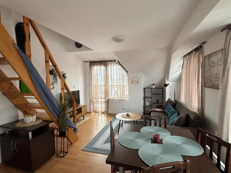 Modern Two-story 2BR Apartment Parking View - B&B Bansko