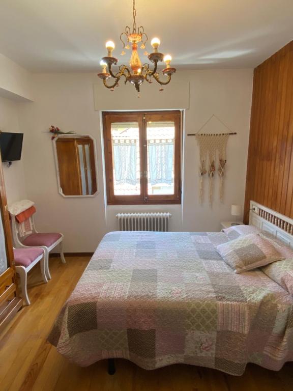 Casa Rural Txabalkua 1º y 2º piso - Ferienwohnung Isaba