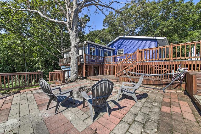 Lake Shelbyville Retreat! Cabin 1 Mi to Water - B&B Shelbyville