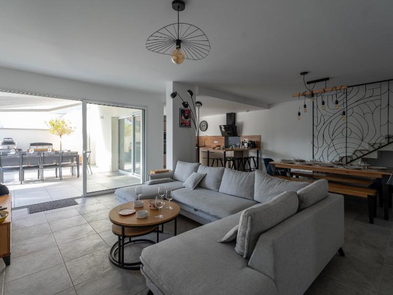 Maison moderne 155m² - 10 pers - 500m Plage - Jacuzzi optionnel - FR-1-319-586 - Chambres d'hôtes Biscarrosse