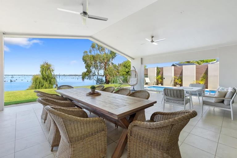 Woodbine Waters Lakehouse - B&B Yarrawonga