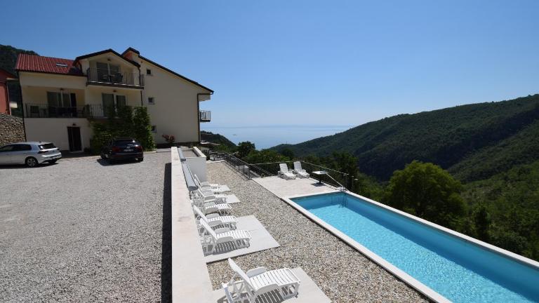Villa Betina - Apartman Ambienta by Villas Guide - Chambres d'hôtes Lovran