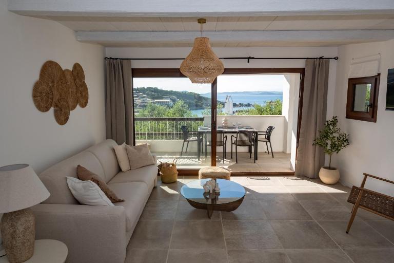 Rena Bianca Residence 119 - Bed and Breakfast Baja Sardinia