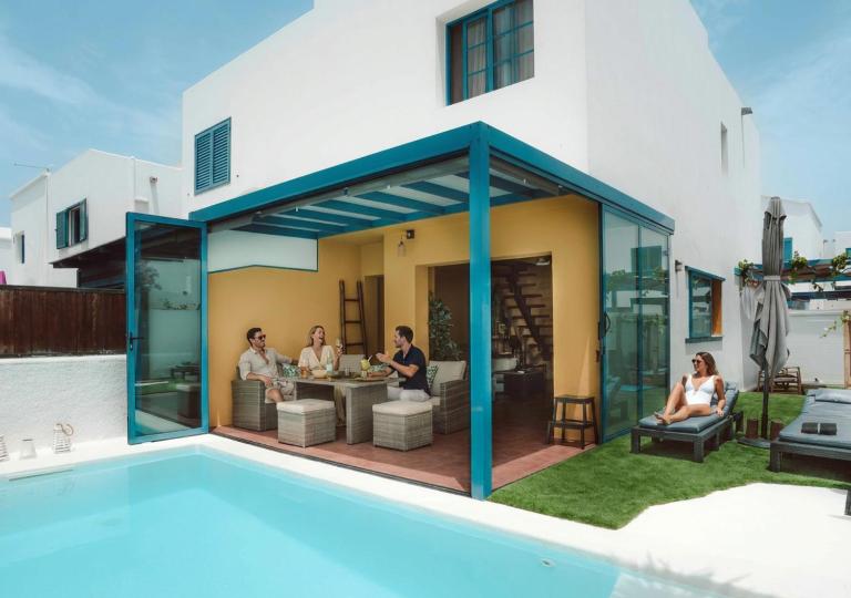 Villa Apapache | Private Pool | Beach - 5 Min Walk - Bed and Breakfast Playa Blanca