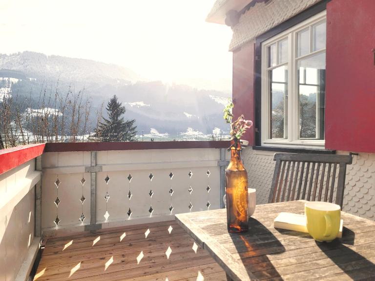 Daheim Nr 1 - Südwesterhaus Allgäu - Ferienwohnung Oberstaufen