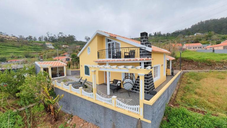Feiteiras House - Bed and Breakfast Canhas