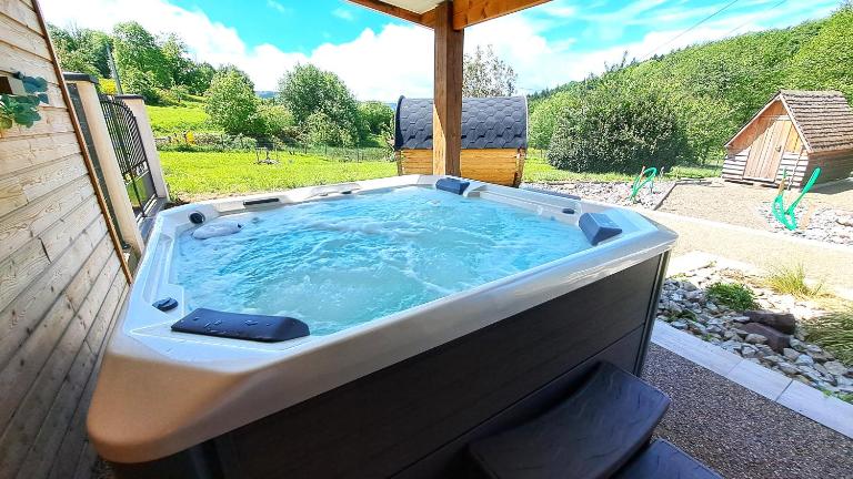 Gîte & Spa PRIVÉ "La Colline de Laveline" Proche GÉRARDMER - B&B Laveline-du-Houx
