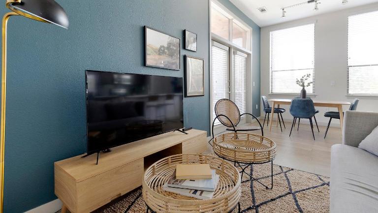 Downtown San Antonio Apartments by Landing - B&B San Antonio