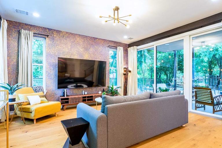 Eastside House Supreme Downtown 6 Min Drive - Bed and Breakfast Austin