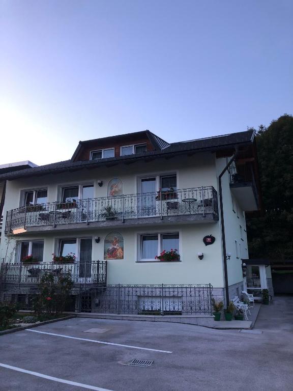 Sobe apartma Dobe - B&B Bled