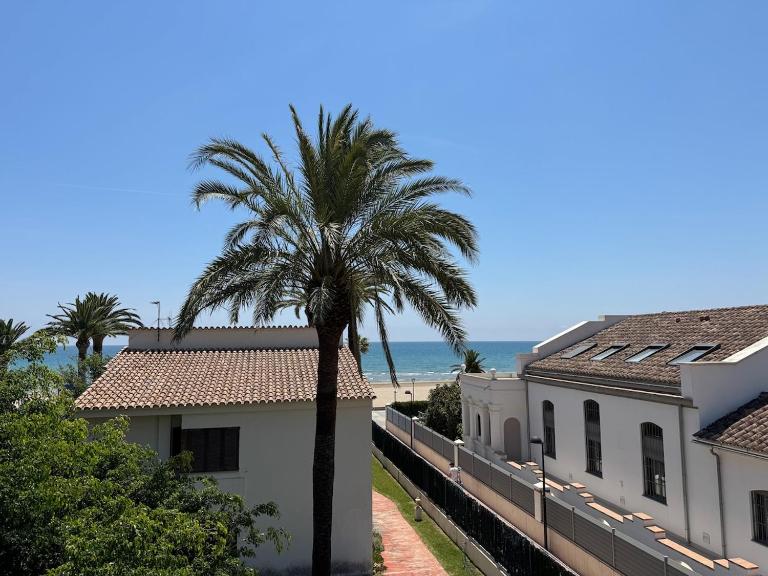 Oasis en las Villas de Benicasim - Bed and Breakfast Benicàssim