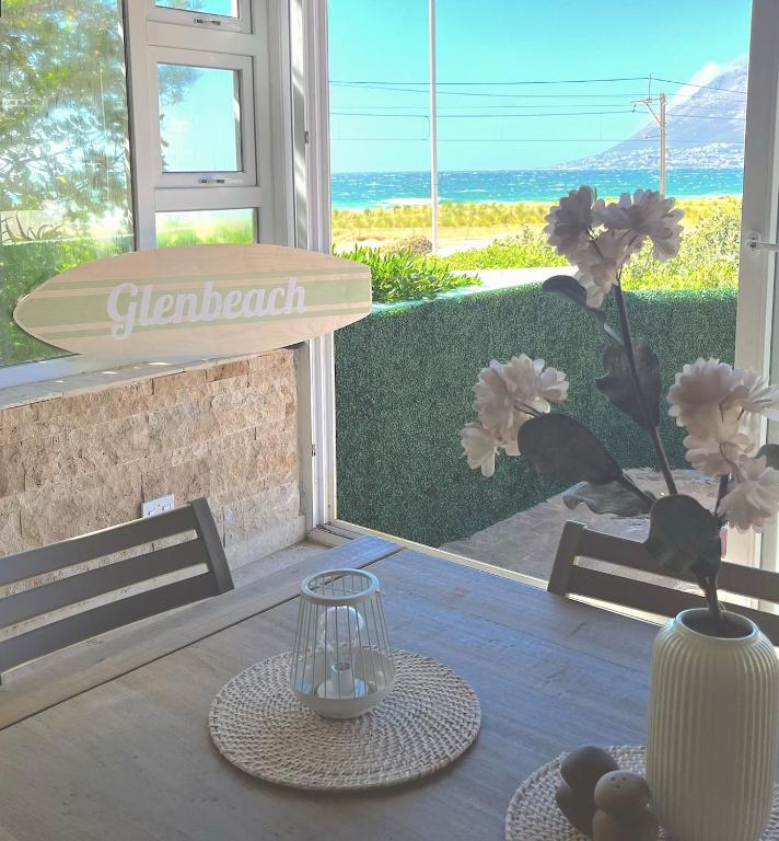 Your Summer Home by the Sea in Simon's Town - B&B Glencairn