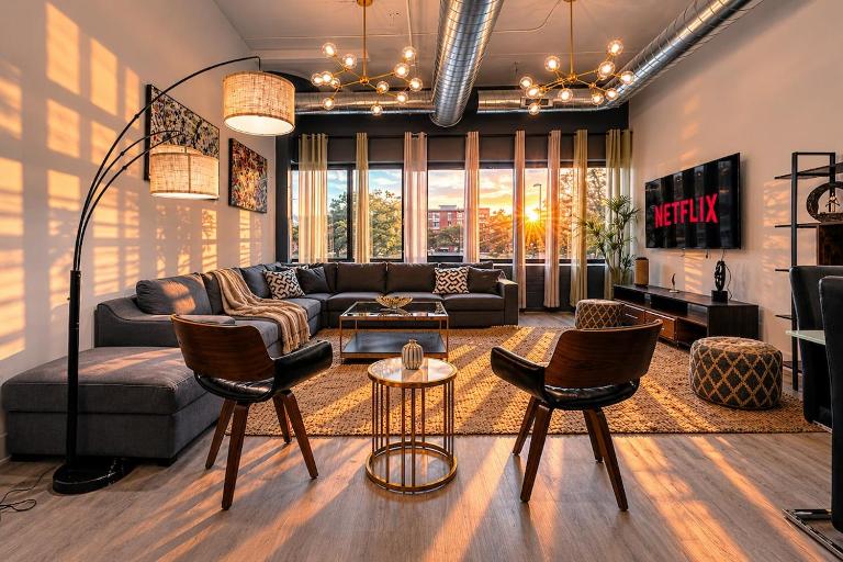Group-Friendly 6BR Luxury Suite in Prime South Loop Location with Optional Parking and Gym Access Near McCormick Place, Soldier Field and Grant Park - Ferienwohnung Chicago