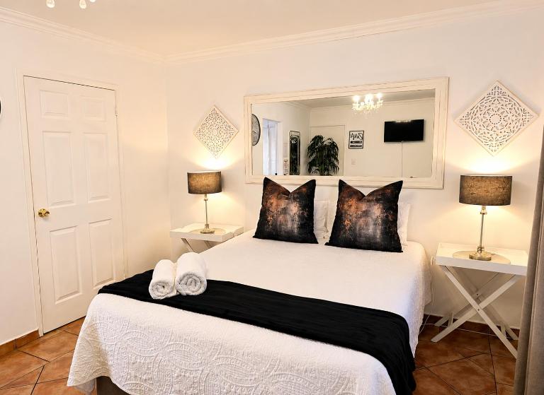 Zhantique Guest House 1- Unit 5 - B&B Boksburg