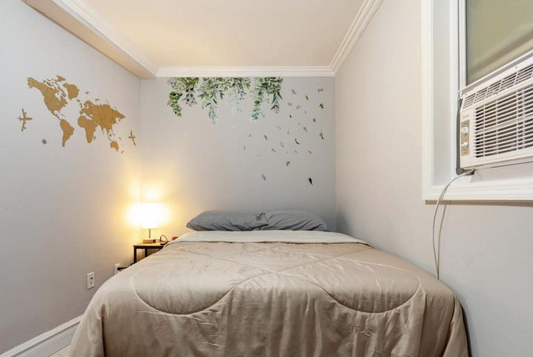 Private Bedroom with Shared Bathroom in Union Square Downtown Manhattan - Steps from the Best Dining & Nightlife! - B&B Nueva York