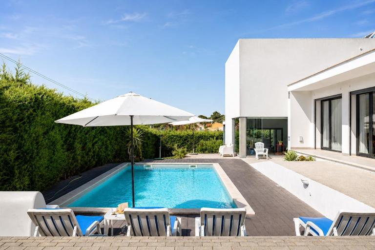 Sesimbra Villa with Private Pool and Garden - Total Privacy - Ferienwohnung Sesimbra