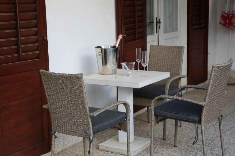 Apartments in Selce 54678 - B&B Selce