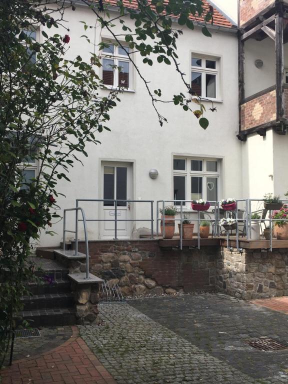Familienhaus Stadtmitte - Ferienwohnung Neustrelitz