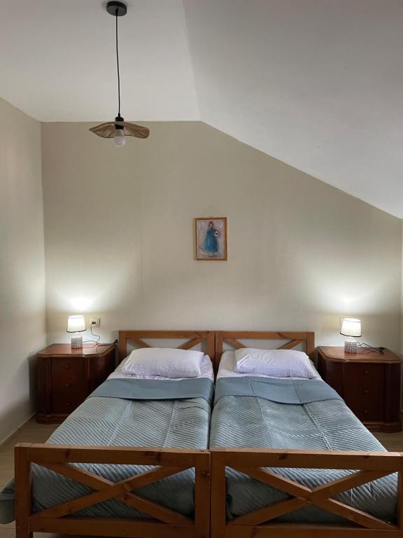 House N11 - Bed and Breakfast Mestia