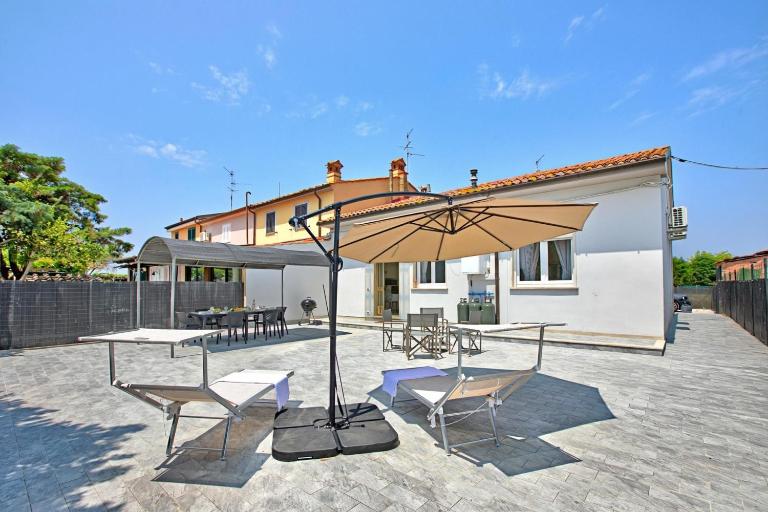 La Siesta - Happy Rentals - B&B Torre del Lago Puccini