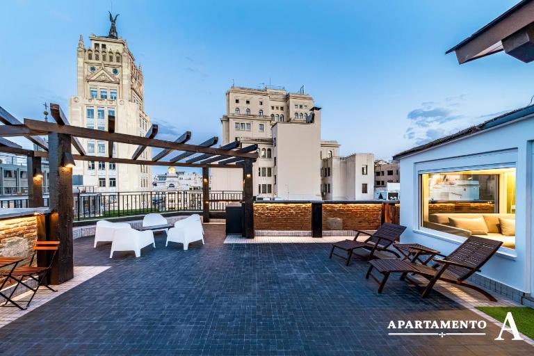 Ático Corazón de Madrid Apartamentos - Chambres d'hôtes Madrid